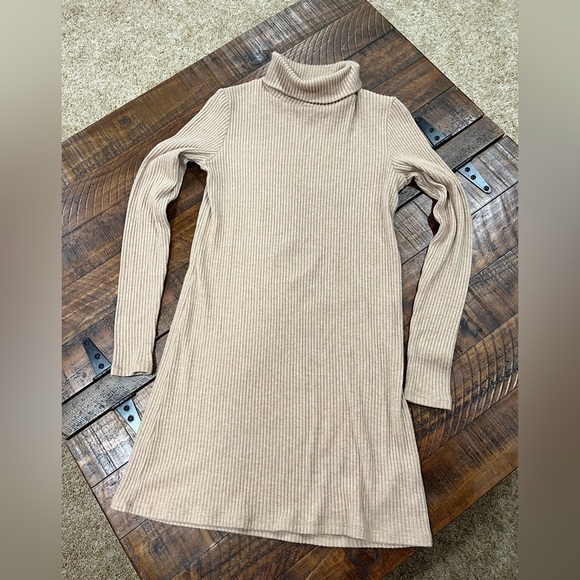 Babaton Dresses & Skirts - Babaton Ribbed Turtleneck Sweater Dress